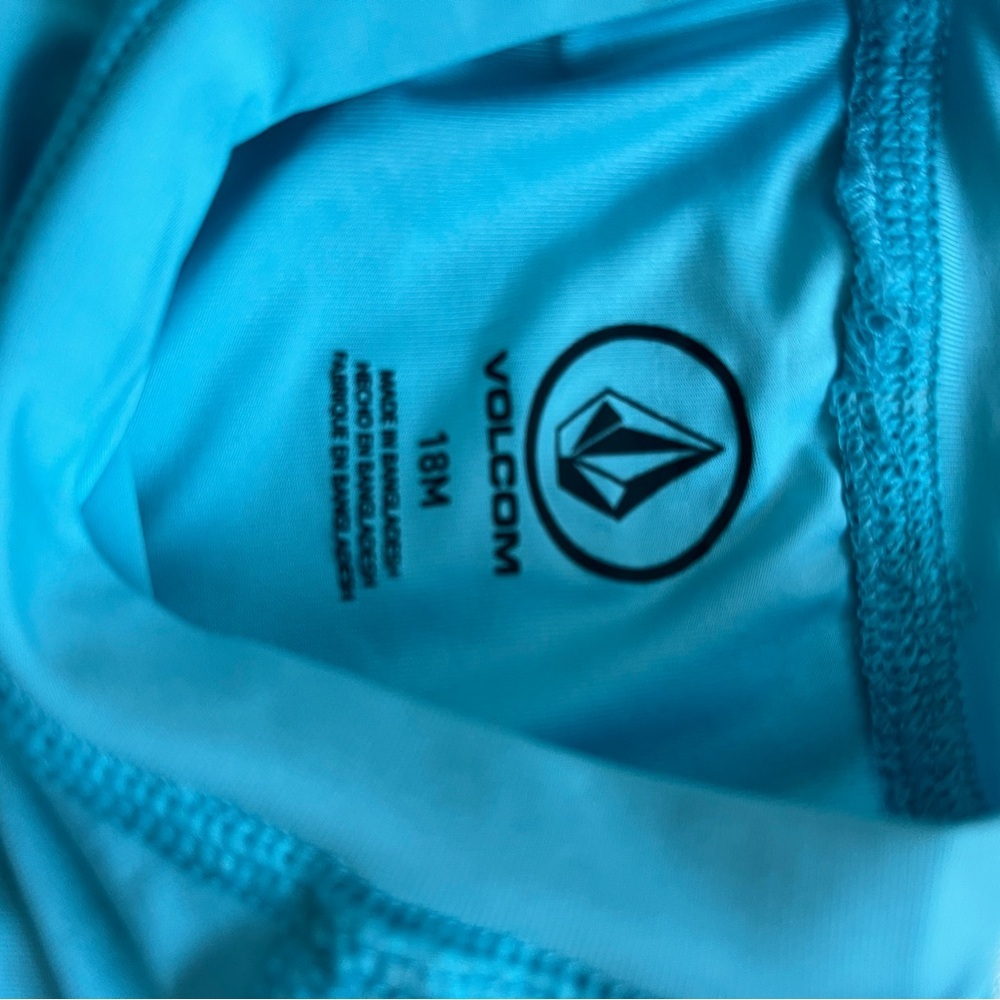 Volcom Kids Swim Rashguard Set - Light Blue and Multicolor - Picture 4 of 5